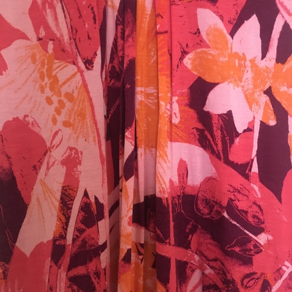 Express Multi Color Dress With Pockets - Picture 4 of 5